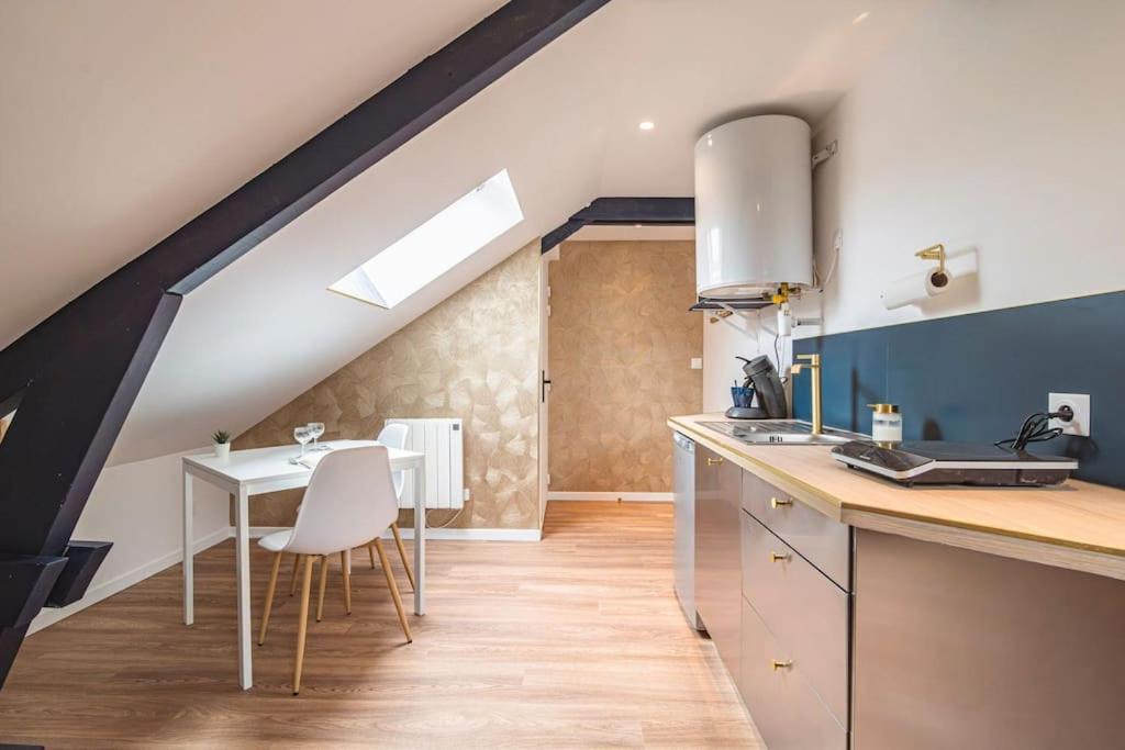 L'Azur Dore, Studio Pour 2 Voyageurs Isles-sur-Suippe Buitenkant foto
